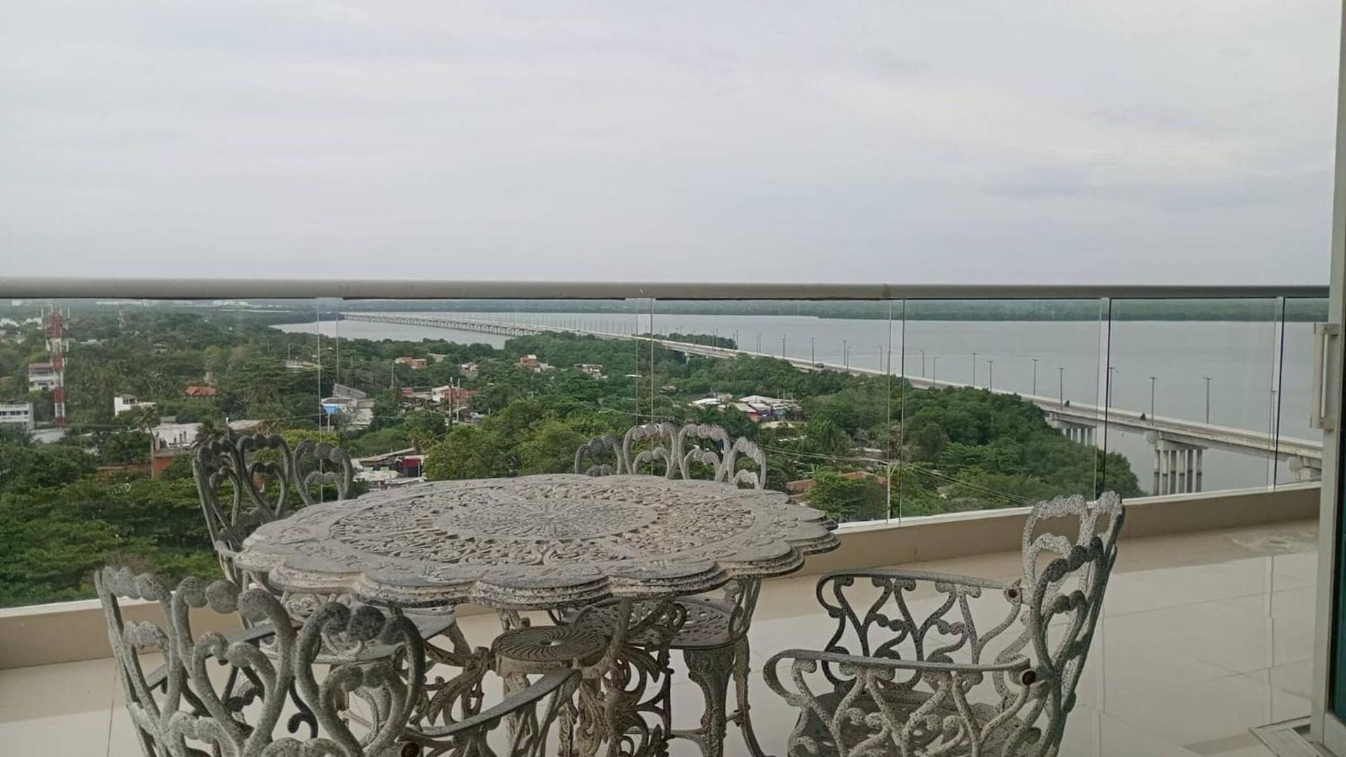 Luxury Oceanfront Penthouse In With Private Pool Apartamento *