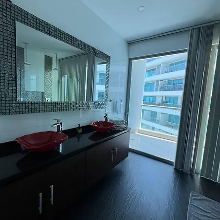 Apartamento Luxury Oceanfront Penthouse In With Private Pool